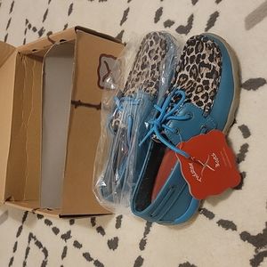 Brand new twisted boots shoes